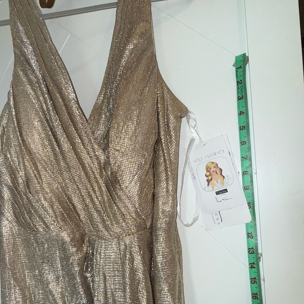 Hailey Paige Occasions Gold Cashmere V back strap ruched waist Style 5954 sz 22 - Picture 11 of 16